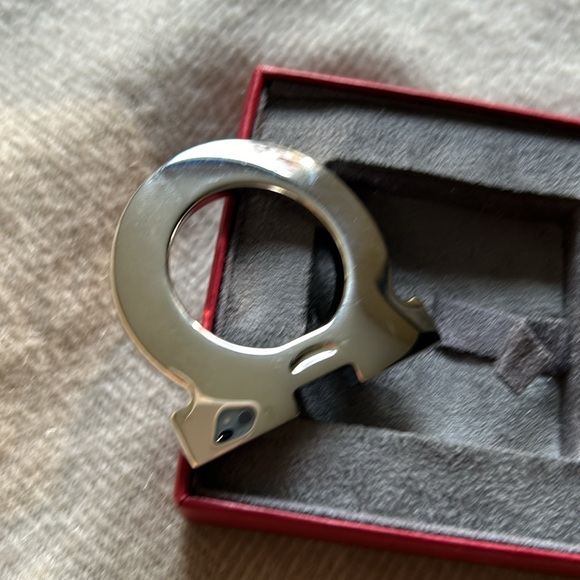 Salvatore Ferragamo Gancini buckle - Picture 3 of 4